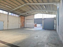 Halle 2_b Algermissen: Sehr gepflegte Lagerhalle mit 5 Toranlagen in verkehrsg�nstiger Lage zu vermieten