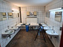 8 Gepflegte Werkstatthalle mit B�ro- und Sozialtrakt zu vermieten
