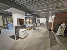 20241002_113159 Repr�sentative Ausstellungsfl�che mit Hallenanlage zu vermieten