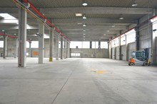 _DSC0972_1 Sehr gepflegte Lagerhalle (Teilfl�che: ca. 1000 m�) zu vermieten