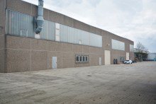 5 Sehr gepflegte Lagerhalle (Teilfl�che: ca. 1000 m�) zu vermieten